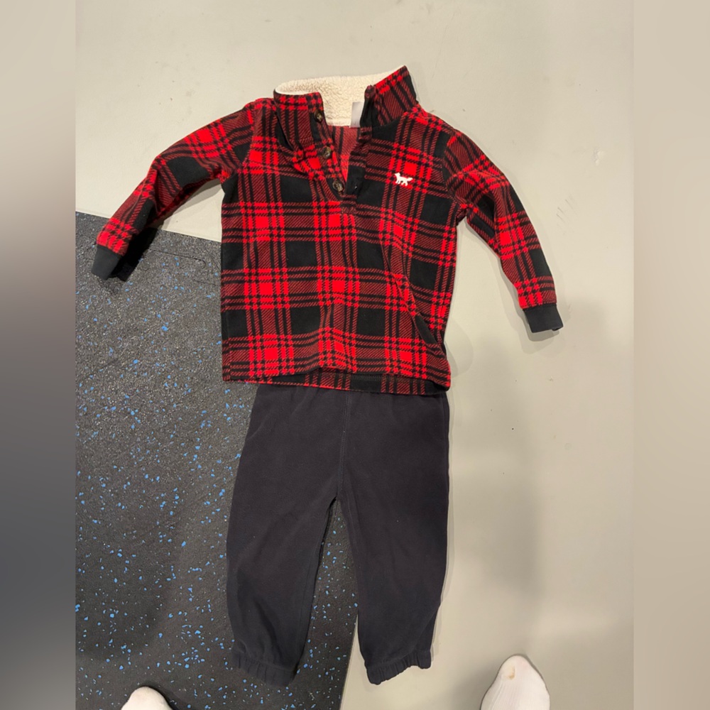 Red plaid fleece sweatshirt and pants